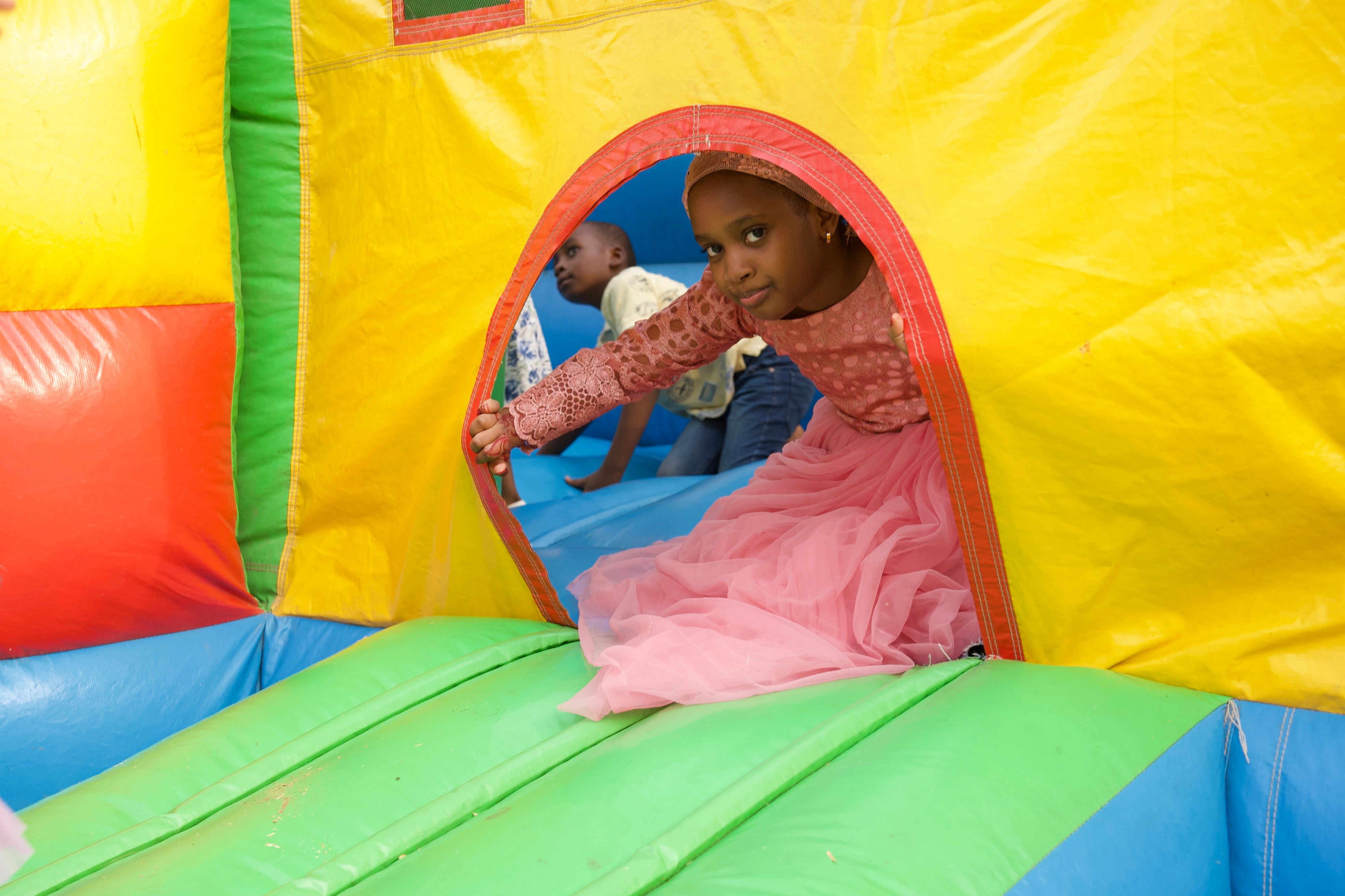 Kids' party entertainment